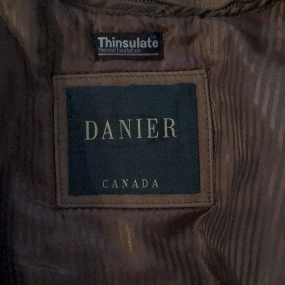 Danier tan leather jacket, size medium - Picture 4 of 6